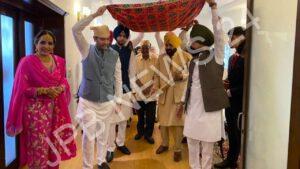 Read more about the article ਭਗਵੰਤ ਮਾਨ ਨੇ ਕੀਤਾ ਗੁਰਪ੍ਰੀਤ ਕੌਰ ਨਾਲ ਵਿਆਹ, ਦੇਖੋ ਵਿਆਹ ਦੀਆਂ ਪਹਿਲੀਆਂ ਤਸਵੀਰਾਂ