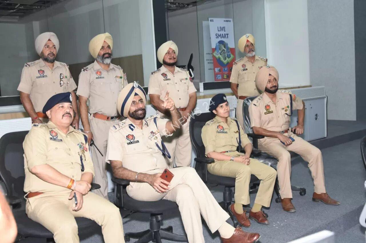 Read more about the article CP ਸੰਧੂ ਨੇ ਜਲੰਧਰ ਵਿੱਚ ਖੋਲੇ ਗਏ ICCC ਸੈਂਟਰ ਦੀ ਕੀਤੀ ਚੈਕਿੰਗ