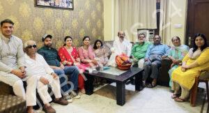 Read more about the article पूर्व कैबिनेट मंत्री भगत चुन्नी लाल, प्रवक्ता भाजपा पंजाब मोहिंदर भगत परिवार साथ दीपावली की शहर वासियों को बधाई देते हुए