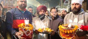 Read more about the article ਜੈ ਮਾਂ ਜਗਦੰਬੇ ਜਾਗਰਣ ਸਭਾ ਵੱਲੋਂ ਕਰਵਾਏ ਸਾਲਾਨਾ ਜਾਗਰਣ ਵਿਚ ਭਾਟੀਆ ਦੰਪਤੀ ਦਾ ਕੀਤਾ ਗਿਆ ਸਨਮਾਨ