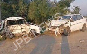 Read more about the article दो कारों की हुई सीधी टक्कर, 3 की हुई मौत