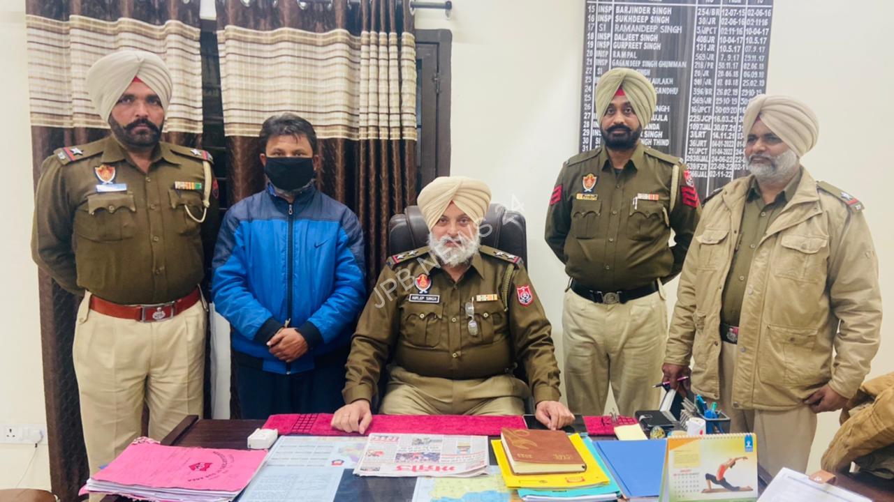 Read more about the article थाना कैंट की पुलिस ने दड़ा सट्टा लगाने वाले एक व्यक्ति को किया गिरफ्तार