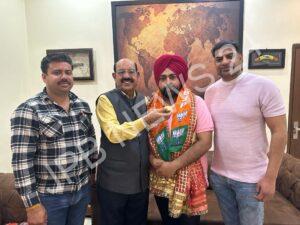 Read more about the article स्पोर्ट्समैन जसदीप सिंह ने मोहिंदर भगत से लिया आशीर्वाद