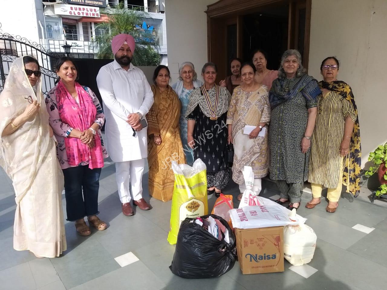 Read more about the article ਰੋਟਰੀ ਕਲੱਬ ਆਫ ਜਲੰਧਰ ਸਾਊਥ ਦੀ ਟੀਮ ਨੇ ਆਖਰੀ ਉਮੀਦ ਵੈਲਫੇਅਰ ਸੋਸਾਇਟੀ ਦੇ ਕੰਮਾਂ ਦੀ ਕੀਤੀ ਸ਼ਲਾਘਾ..