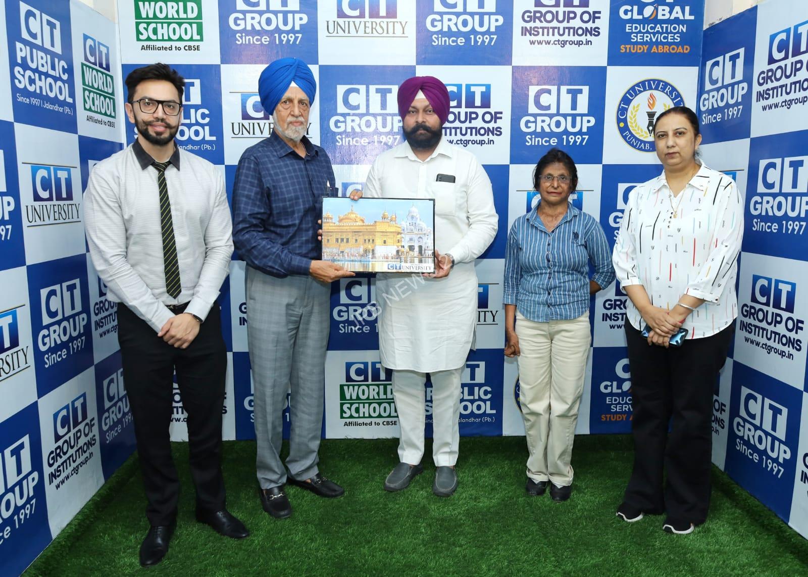 Read more about the article ਸਿਟੀ ਗਰੁੱਪ ਜਲੰਧਰ ਵੱਲੋ ਆਖਰੀ ਉਮੀਦ ਵੈਲਫੇਅਰ ਸੋਸਾਇਟੀ ਦਾ ਕੀਤਾ ਗਿਆ ਸਨਮਾਨ