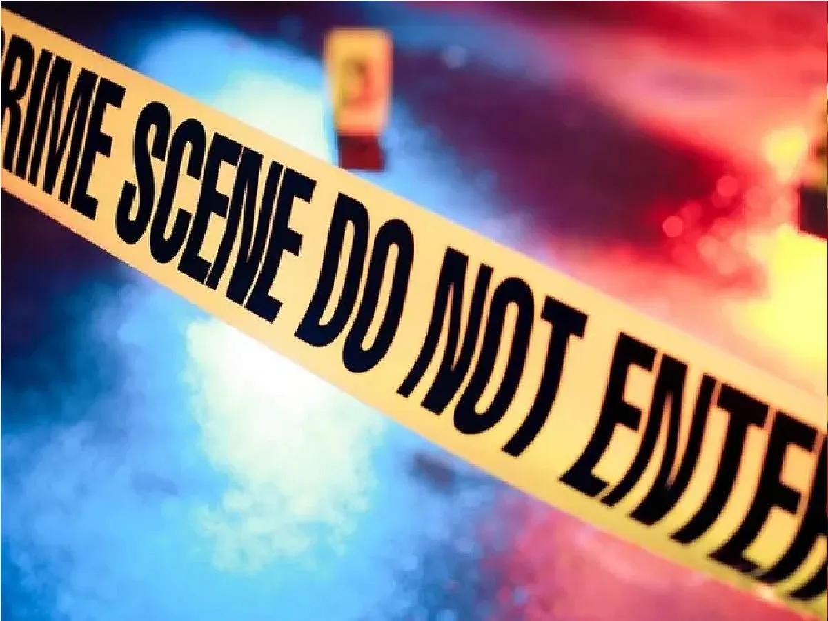 Read more about the article बड़े भाई ने अपने पिता और दो भाइयों की कुल्हाड़ी मारकर हत्या कर दी – Elder brother killed his father and two brothers with an ax.