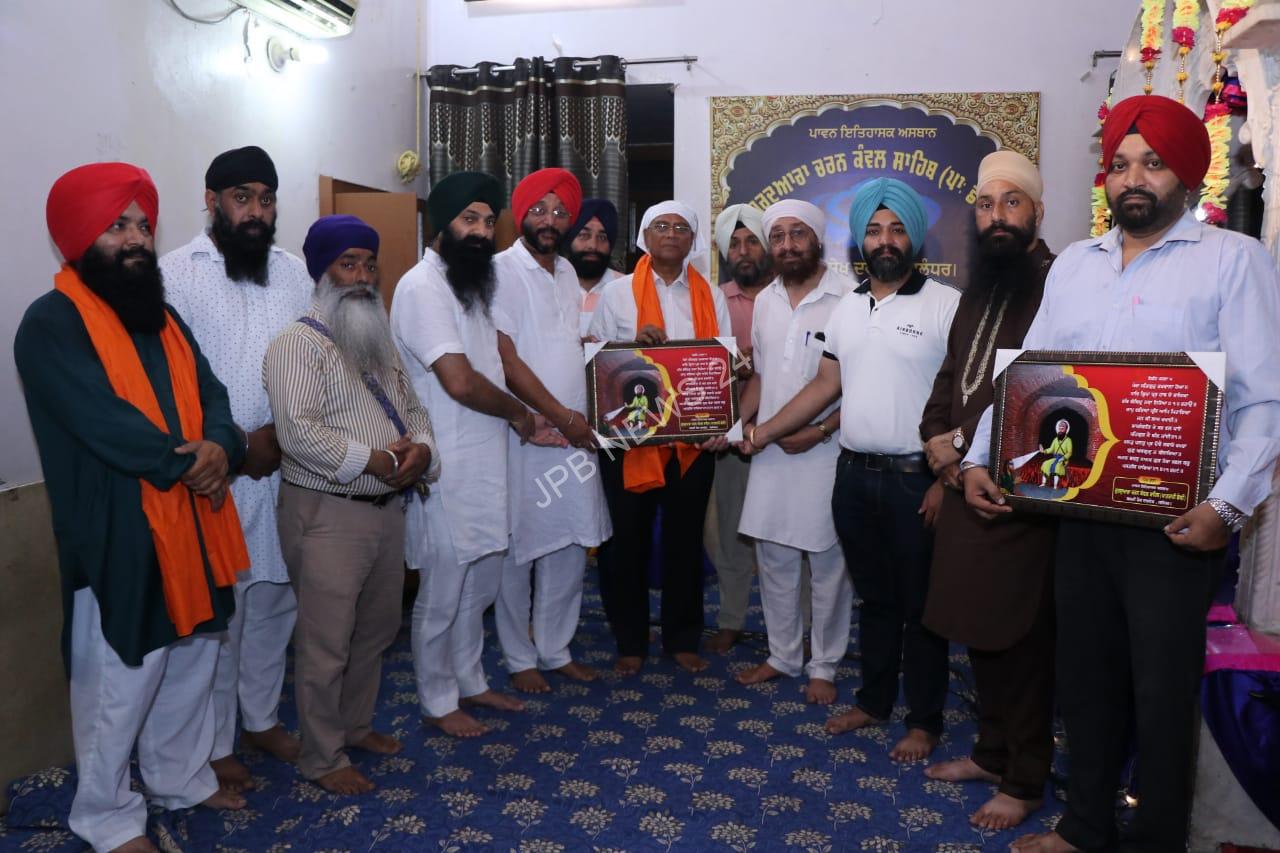 Read more about the article 9 ਦਿਨਾਂ ਤੋਂ ਚੱਲ ਰਹੇ ਛੇਵੇਂ ਪਾਤਸ਼ਾਹ ਜੀ ਦਾ ਚਰਨ ਪਾਵਨ ਦਿਵਸ ਹੋਇਆ ਸੰਗਤਾਂ ਦੀਆਂ ਰੌਣਕਾਂ ਨਾਲ ਸੰਪੂਰਨ