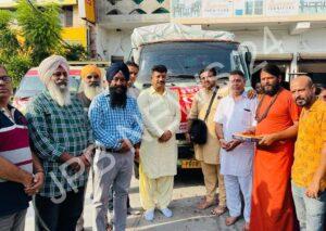 Read more about the article विधायक रमन अरोड़ा ने जय माँ छिन्नमस्तिका लंगर कमेटी की ओर से दूसरे वार्षिक लंगर के ट्रक को किया रवाना – MLA raman arora flagged off the second annual langar truck on behalf of jai maa chinnamastika langar committee.