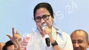 Read more about the article चंद्रायन 3 पर ममता बनर्जी ने कहा कि इसरो टीम भारत की है, किसी की राजनीति इकाई की नहीं – On chandrayaan 3, mamta banerjee said ISRO team is of india, not of any political entity.