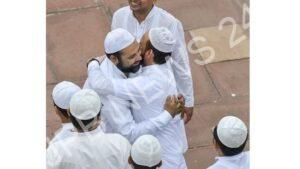 Read more about the article इन खूबसूरत संदेशों के साथ ईद-मिलाद-उन-नबी की बधाई दें। Wish eid-milad-un-nabi with these beautiful messages.