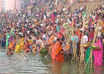 जानिए इस साल किस दिन मनाई जाएगी छठ पूजा - Know on which day chhath puja will be celebrated this year.