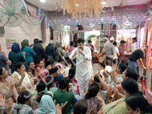 Read more about the article शेखा बाजार के श्री कष्ट निवारण बालाजी मंदिर में बालाजी महाराज का गुणगान करते विधायक रमन अरोड़ा – MLA raman arora singing the praises of balaji maharaj at shri kash nivaran balaji temple in shekha bazar