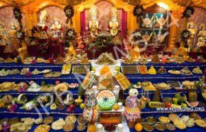 Read more about the article जानिए देवी-देवताओं को कौन सा प्रसाद चढ़ाने से वे प्रसन्न होकर भक्तों पर अपनी कृपा बरसाते हैं। Know which prasad is offered to the gods and goddesses and they become happy and shower their blessings on the devotees