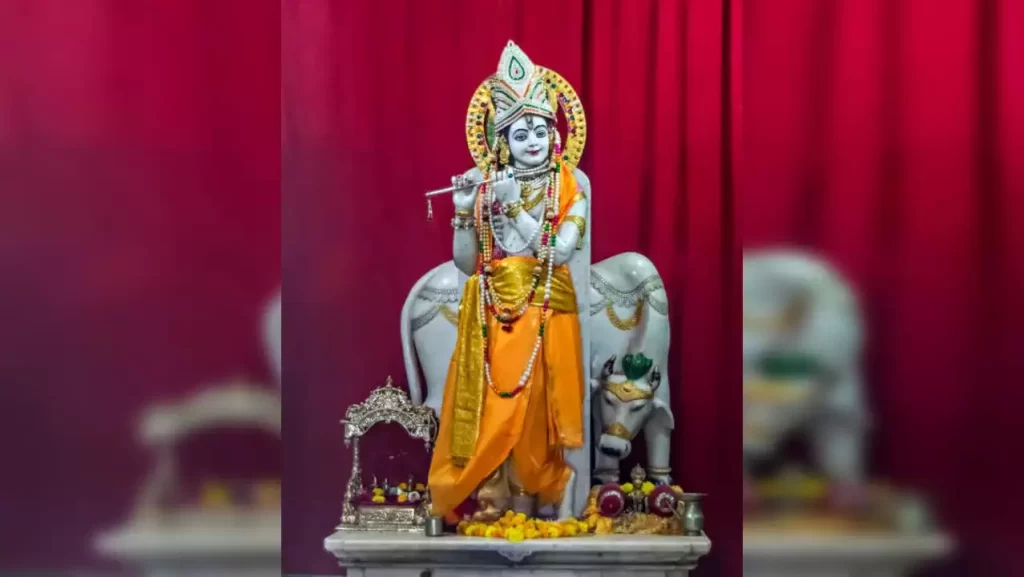 मार्गशीर्ष माह में ये चीजें चढ़ाने से भगवान श्री कृष्ण प्रसन्न होंगे और हर मनोकामना पूरी होगी। If you offer these things in the month of margashirsha, lord shri krishna will be pleased and every wish will be fulfilled