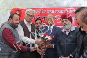 Read more about the article ਰਮੇਸ਼ ਮਿੱਤਲ ਚੇਅਰਮੈਨ ਐਲ.ਪੀ.ਯੂ. ਨੇ ਆਪਣੇ ਕਰ ਕਮਲਾਂ ਨਾਲ ਕੀਤਾ ਉਦਘਾਟਨ