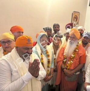 Read more about the article ਸਾਡੇ ਸੰਤਾਂ, ਗੁਰੂਆਂ ਅਤੇ ਪੀਰਾਂ ਨੇ ਹਮੇਸ਼ਾ ਦੁਨੀਆ ਨੂੰ ਮਨੁੱਖਤਾ ਦਾ ਮਾਰਗ ਦਿਖਾਇਆ – ਸੁਸ਼ੀਲ ਰਿੰਕੂ