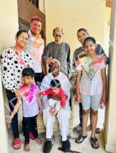 Read more about the article पूर्व कैबिनेट मंत्री भगत चुनी लाल ने मनाई परिवार संग होली – Former cabinet minister bhagat chuni lal celebrated holi with family