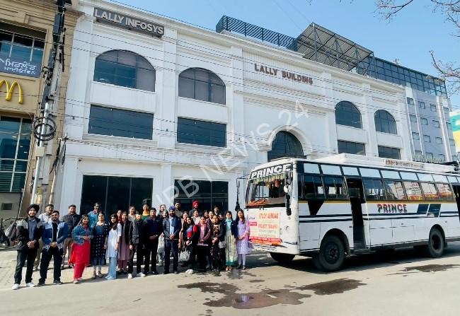 Lali infosys organizes educational trip to “Sri harmandir sahib ji” for its students