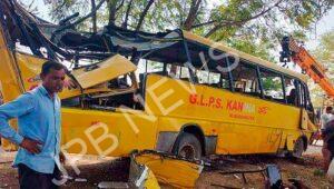 Read more about the article महेंद्रगढ़ में स्कूल बस दुर्घटना में छह बच्चों की मौत, 15 घायल, ड्राइवर के नशे में होने की आशंका – In mahendragarh six children killed, 15 injured in school bus accident, driver suspected to be drunk