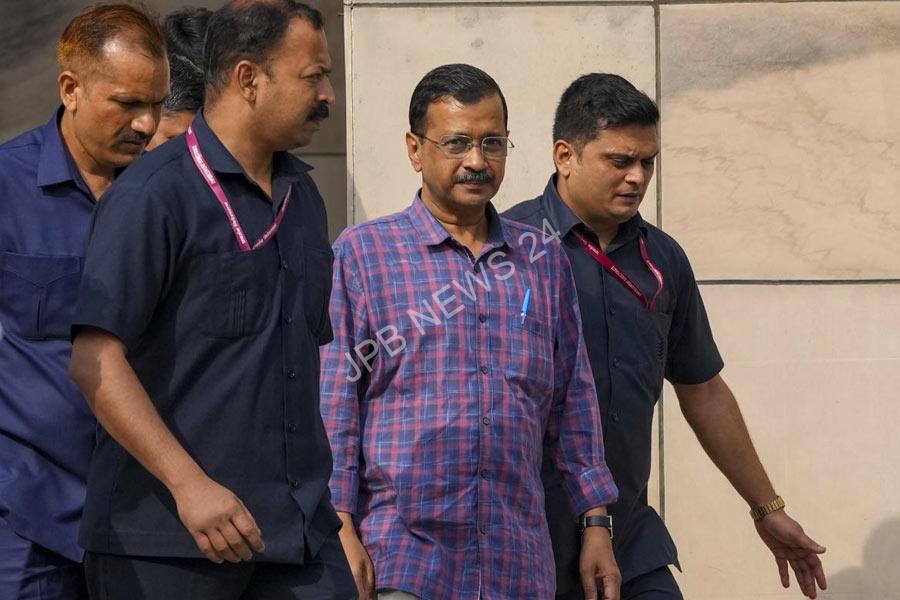 दिल्ली हाई कोर्ट ने अरविंद केजरीवाल के खिलाफ जनहित याचिका खारिज की, याचिकाकर्ता पर 75,000 रुपये का जुर्माना भी लगाया। Delhi high court dismisses PIL against arvind kejriwal, also fines rs75,000 on petitioner