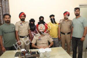 Read more about the article ਜਲੰਧਰ ਕਮਿਸ਼ਨਰੇਟ ਪੁਲਿਸ ਨੇ ਲੁੱਟ-ਖੋਹ ਅਤੇ ਸਨੈਚਿੰਗ ਦੇ ਮਾਮਲੇ ਵਿੱਚ ਤਿੰਨ ਨੂੰ ਗ੍ਰਿਫਤਾਰ ਕੀਤਾ ਹੈ