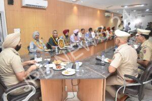 Read more about the article जालंधर पुलिस ने 12 अधिकारियों को दी विदाई – Jalandhar police bid farewell to 12 officers