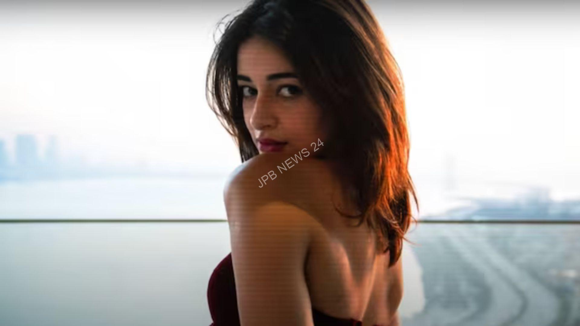 अनन्या पांडे की थ्रिलर CTRL अक्टूबर में नेटफ्लिक्स पर आएगी। Ananya panday's thriller CTRL will come to netflix in october 