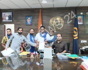 Read more about the article ਸੰਗਰੂਰ ਜ਼ਿਲ੍ਹੇ ਦੇ ਪਿੰਡ ਬਿਸ਼ਨਪੁਰਾ ਵਿੱਚ ਚਾਰ ਮਨਰੇਗਾ ਮਜ਼ਦੂਰਾਂ ਦੀ ਮੌਤ ਲਈ ਜ਼ਿੰਮੇਵਾਰ ਵਿਅਕਤੀਆਂ ਖ਼ਿਲਾਫ਼ ਸਖ਼ਤ ਕਾਰਵਾਈ:-ਹਿਤੇਸ ਮਾਹੀ