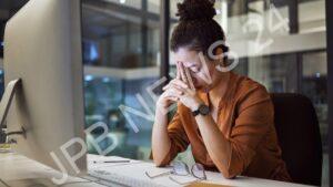 Read more about the article काम के दौरान तनाव कम करने के कुछ सुझाव – Some tips to reduce stress at work