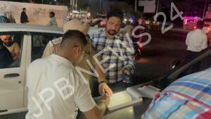 Read more about the article कमिश्नरेट पुलिस जालंधर ने पी.पी.आर मॉल, जालंधर के पास वाहनों और सार्वजनिक स्थानों पर शराब परोसने पर रोक लगाने के लिए विशेष अभियान चलाया। Commissionerate police jalandhar launched a special drive to prohibit serving of liquor in vehicles and public places near PPR mall, jalandhar