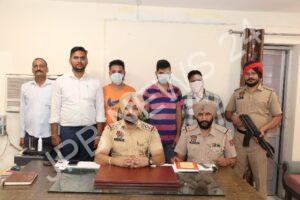 Read more about the article ਕਮਿਸ਼ਨਰੇਟ ਪੁਲਿਸ ਨੇ ਤਿੰਨ ਲੁਟੇਰਿਆਂ ਨੂੰ ਕੀਤਾ ਕਾਬੂ