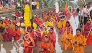 Read more about the article दिल्ली-एनसीआर में श्रद्धा और उल्लास के साथ संपन्न हुआ छठ पर्व, उगते सूर्य को अर्घ्य देकर व्रत का समापन – Chhath festival concluded with devotion and gaiety in delhi-ncr, fast ended by offering arghya to the rising sun