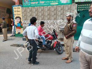 Read more about the article कमिश्नरेट पुलिस जालंधर ने यातायात उल्लंघन और ईव-टीजिंग के खिलाफ विशेष अभियान फिर से तेज किया – Commissionerate police jalandhar again intensified special drive against traffic violations and eve-teasing