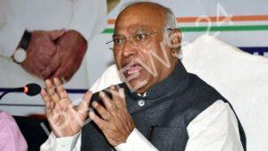 Read more about the article कांग्रेस अध्यक्ष खड़गे का भाजपा पर हमला, डबल इंजन सरकार राज्य में विफल – Congress president kharge attacks bjp, double engine government failed the state