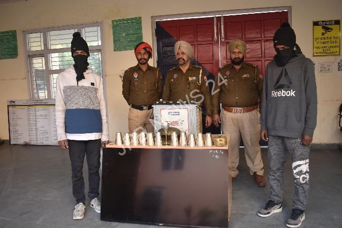 Jalandhar commissionerate police busted a gang of thieves