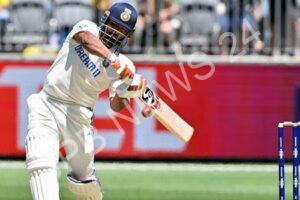 Read more about the article Ind vs Aus: तीसरे दिन की शुरुआत में भारत की स्थिति खराब, ऋषभ पंत पर टिकी हैं उम्मीदें – Ind vs Aus : India position is bad at the start of the third day, hopes are pinned on rishabh pant