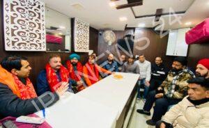 Read more about the article जतिन गुलाटी ने लाल बाज़ार, सुनियारा बाज़ार एवं भट्ट मार्किट के दुकानदारों को आ रही समस्याओं पर की चर्चा – Jatin gulati discussed the problems faced by shopkeepers of lal bazaar, suniyara bazaar and bhatt market