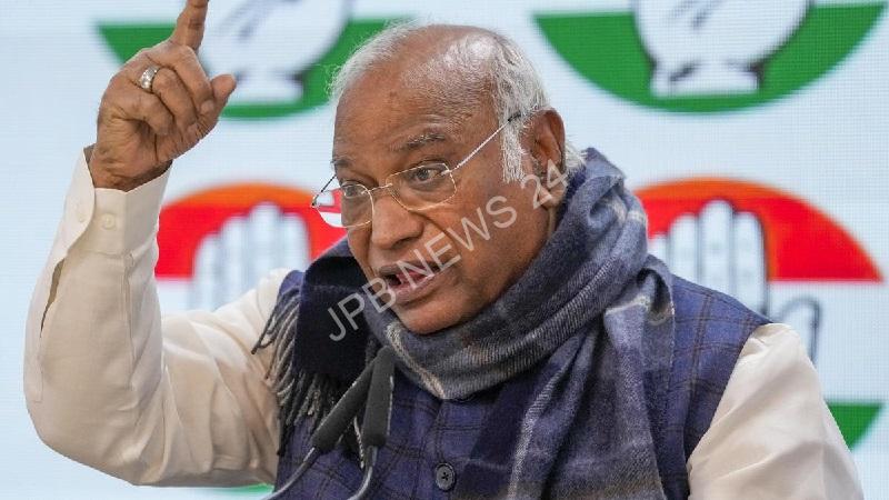 खड़गे ने चुनाव आयोग की 'संस्थागत अखंडता के क्षरण' पर चिंता व्यक्त की - Kharge expresses concern over 'erosion of institutional integrity' of election commission