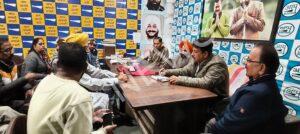 Read more about the article विधायक रमन अरोड़ा ने अपने दफ्तर में जनता दरबार लगा सुनी लोगो की समस्याएं – MLA raman arora held a public hearing in his office and listened to people’s problems