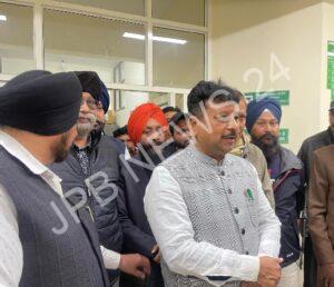 Read more about the article विधायक रमन अरोड़ा ने किया सिविल अस्पताल का निरीक्षण – MLA raman arora inspected the civil hospital