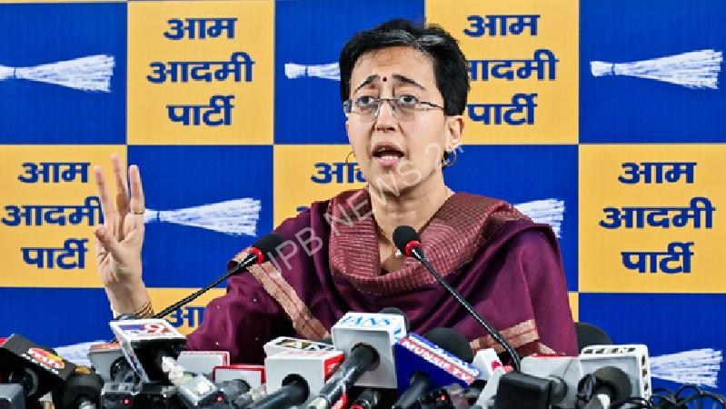 आतिशी ने साधा बीजेपी सरकार पर निशाना, रेखा गुप्ता ने दिया जवाब - Atishi targeted the BJP government, Rekha gupta replied