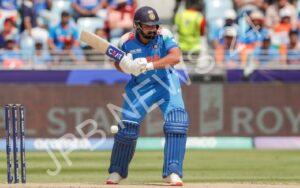 Read more about the article सुनील गावस्कर की रोहित शर्मा को सलाह, तेज शुरुआत के बजाय लंबी पारी खेलने पर ध्यान दें – Sunil gavaskar advice to rohit sharma, focus on playing long innings rather than fast start