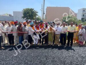 Read more about the article विधायक रमन अरोड़ा ने शालीमार गार्डन कि 90 लाख के लगात से बनने वाली नई सड़क का उद्घाटन किया – MLA raman arora inaugurated the new road of shalimar garden constructed at a cost of 90 lakhs