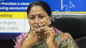 Read more about the article मौलाना आज़ाद मेडिकल कॉलेज की खराब हालत पर भड़कीं सीएम रेखा गुप्ता, आप सरकार पर साधा निशाना – CM rekha gupta got angry over the poor condition of maulana azad medical college, targeted the AAP government