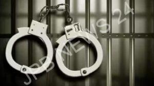 Read more about the article दिल्ली में लड़की को छत से धक्का देकर उसकी हत्या करने के आरोप में एक व्यक्ति गिरफ्तार, पुलिस गहन जांच में जुटी – A person has been arrested for pushing girl from the roof and killing her in delhi, police is investigating the matter thoroughly