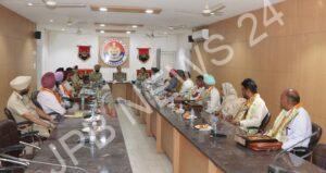 Read more about the article ਕਮਿਸ਼ਨਰੇਟ ਪੁਲਿਸ ਜਲੰਧਰ ਵੱਲੋਂ 15 ਸੇਵਾਮੁਕਤ ਪੁਲਿਸ ਅਧਿਕਾਰੀਆਂ ਨੂੰ ਨਿੱਘੀ ਵਿਦਾਇਗੀ ਦਿੱਤੀ ਗਈ