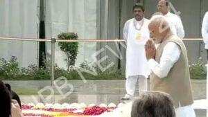 Read more about the article प्रधानमंत्री मोदी ने पूर्व प्रधानमंत्री अटल बिहारी वाजपेयी को उनकी पुण्यतिथि पर श्रद्धांजलि अर्पित की और कहा – PM modi paid tribute to former prime minister atal bihari vajpayee on his death anniversary and said