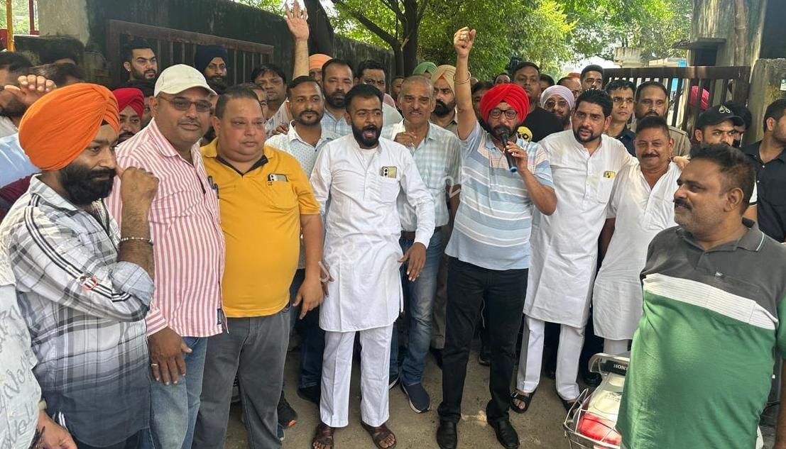 Read more about the article ਕੂੜੇ ਤੋਂ ਖਾਦ ਬਣਾਉਣ ਦੀ ਫੈਕਟਰੀ — ਬਸਤੀ ਸ਼ੇਖ ਵਿੱਚ ਕਦੇ ਵੀ ਨਹੀਂ ਬਣਨ ਦਿਆਂਗੇ!