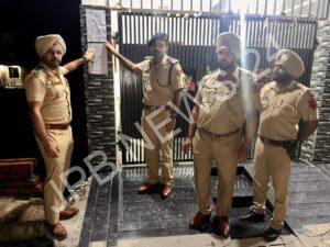 Read more about the article ਕਮਿਸ਼ਨਰੇਟ ਪੁਲਿਸ ਜਲੰਧਰ ਵੱਲੋਂ ਵੱਡੀ ਕਾਰਵਾਈ: ਬਦਨਾਮ ਨਸ਼ਾ ਤਸਕਰ ਦੀ ₹52.86 ਲੱਖ ਦੀ ਸੰਪਤੀ ਜ਼ਬਤ