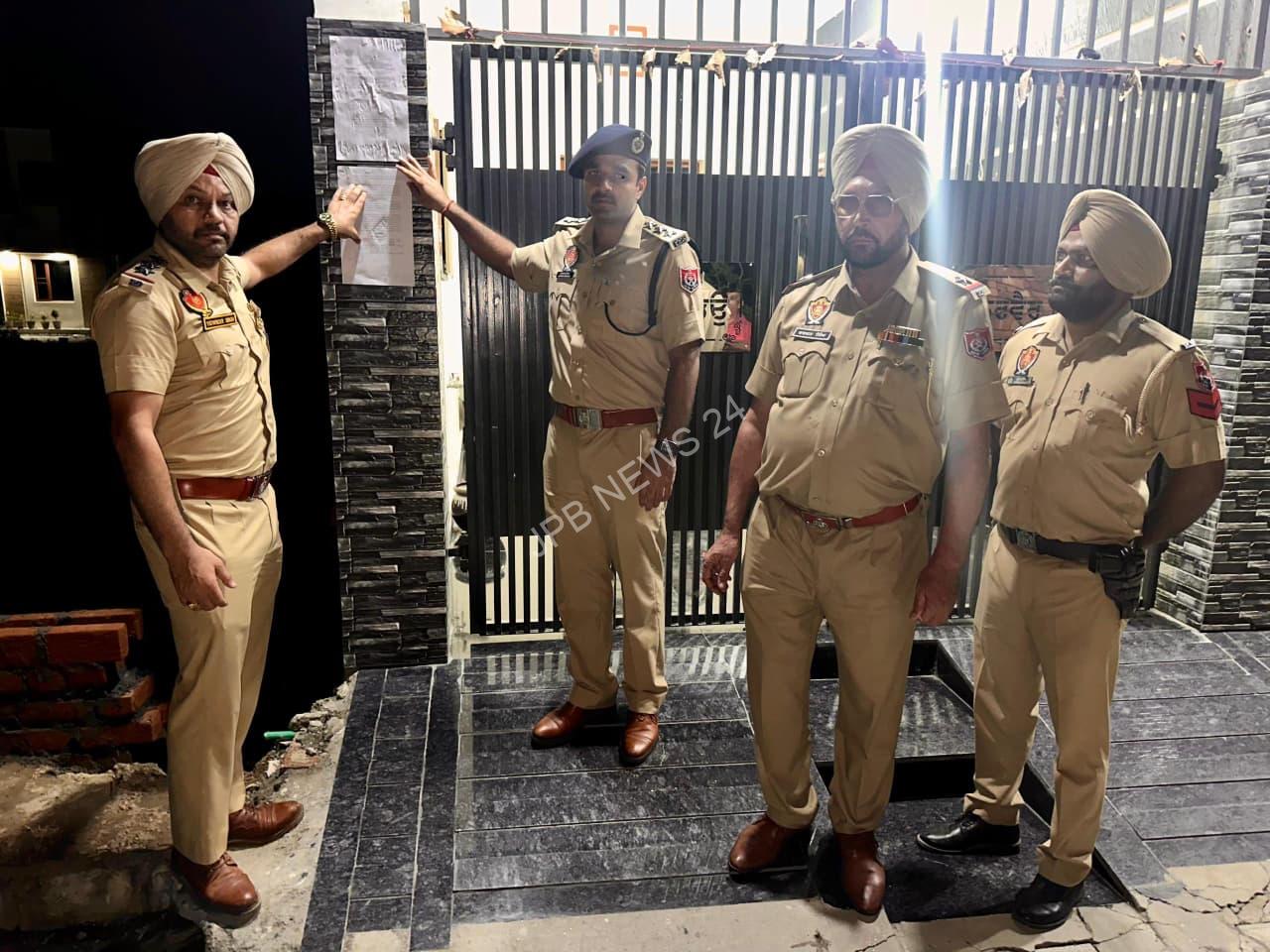 Read more about the article ਕਮਿਸ਼ਨਰੇਟ ਪੁਲਿਸ ਜਲੰਧਰ ਵੱਲੋਂ ਵੱਡੀ ਕਾਰਵਾਈ: ਬਦਨਾਮ ਨਸ਼ਾ ਤਸਕਰ ਦੀ ₹52.86 ਲੱਖ ਦੀ ਸੰਪਤੀ ਜ਼ਬਤ